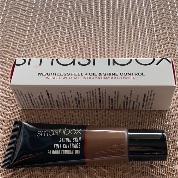 Smashbox foundation - Picture 2 of 3